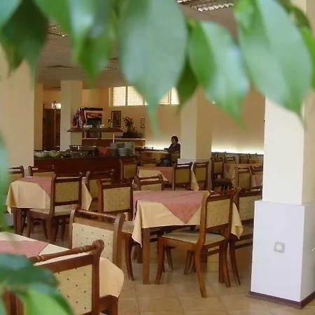 Zlaten Rog Hotel 3*